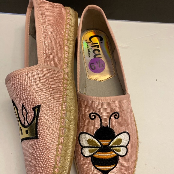 Circus by Sam Edelman Rose Queen Bee flats 6.5 - Picture 2 of 6